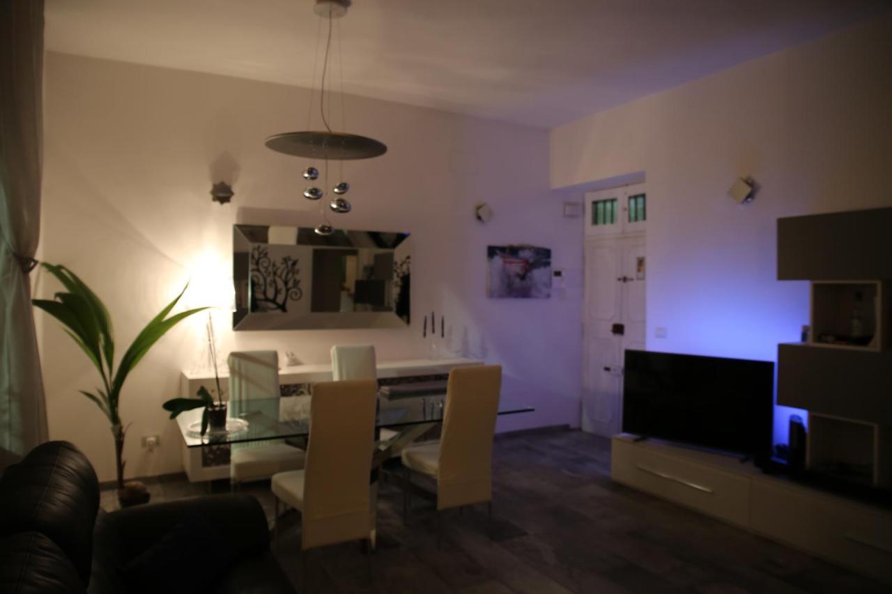 Alloggio Incantevole In Trastevere โรม ภายนอก รูปภาพ